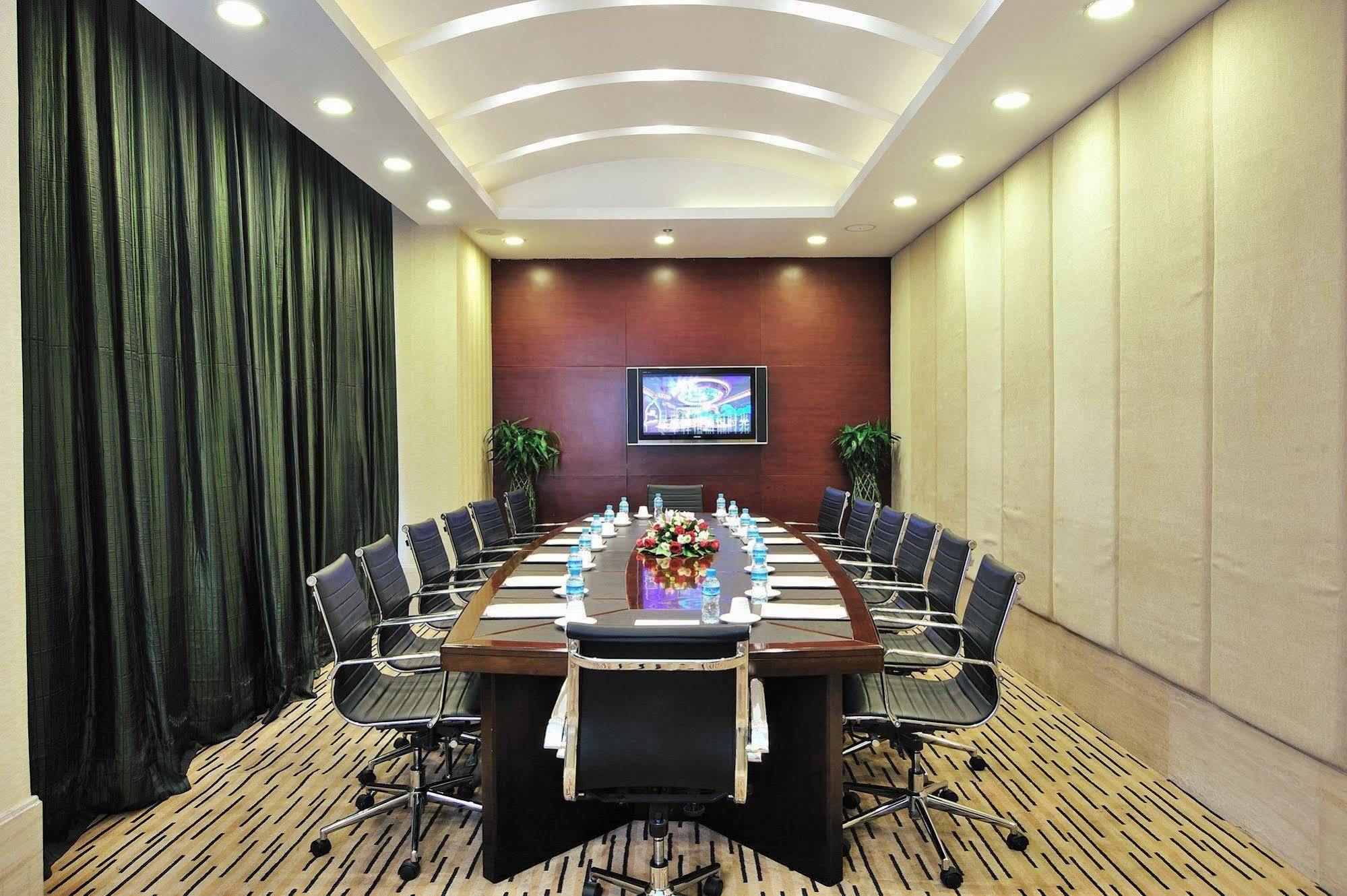 Xiongchu International Hotel Vuhan Kültér fotó